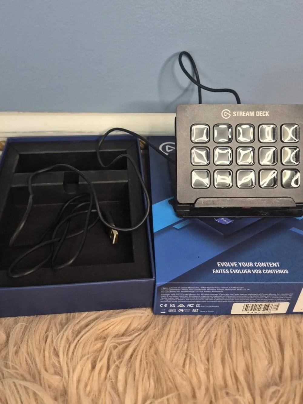 STREAM DECK LCD Keyboard, Deck & Stand by Elgato #10GAA9901